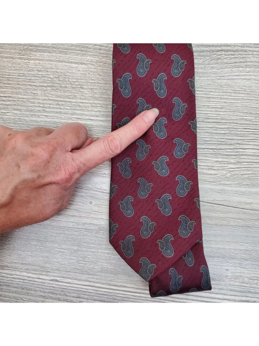 Lanvin maroon and blue paisley silk tie, made in Italy